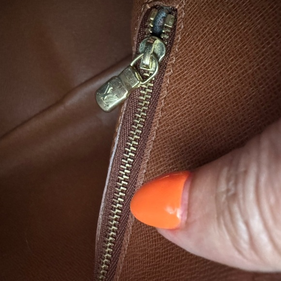 Vintage Louis Vuitton Boulogne authentic shoulder bag with original dust bag - Picture 12 of 13